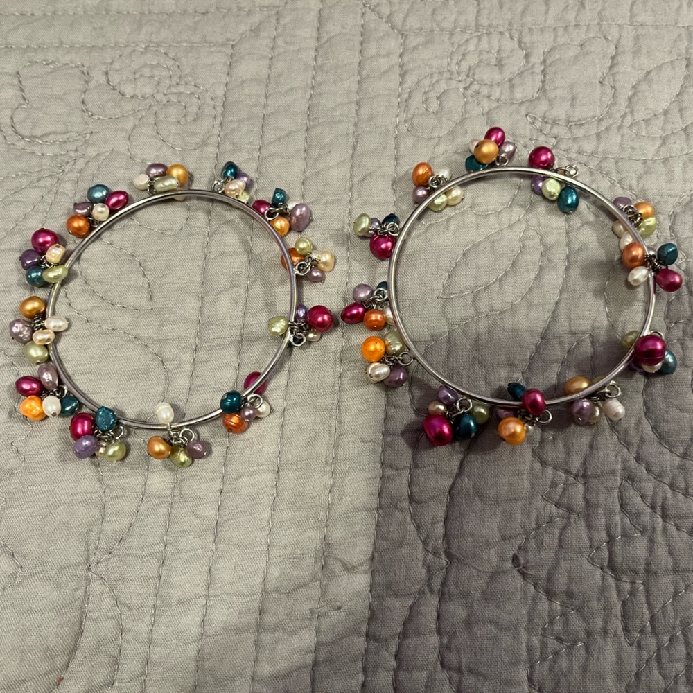 Sea pearl bangle bracelets. Set of 2. EUC. - Picture 2 of 3